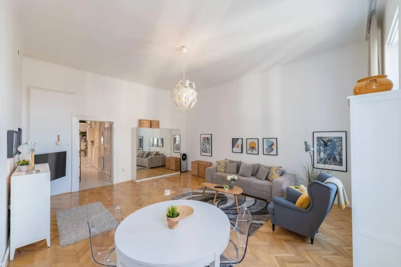 Sunny Penthouse At The Boulevard Budapest Appartamento