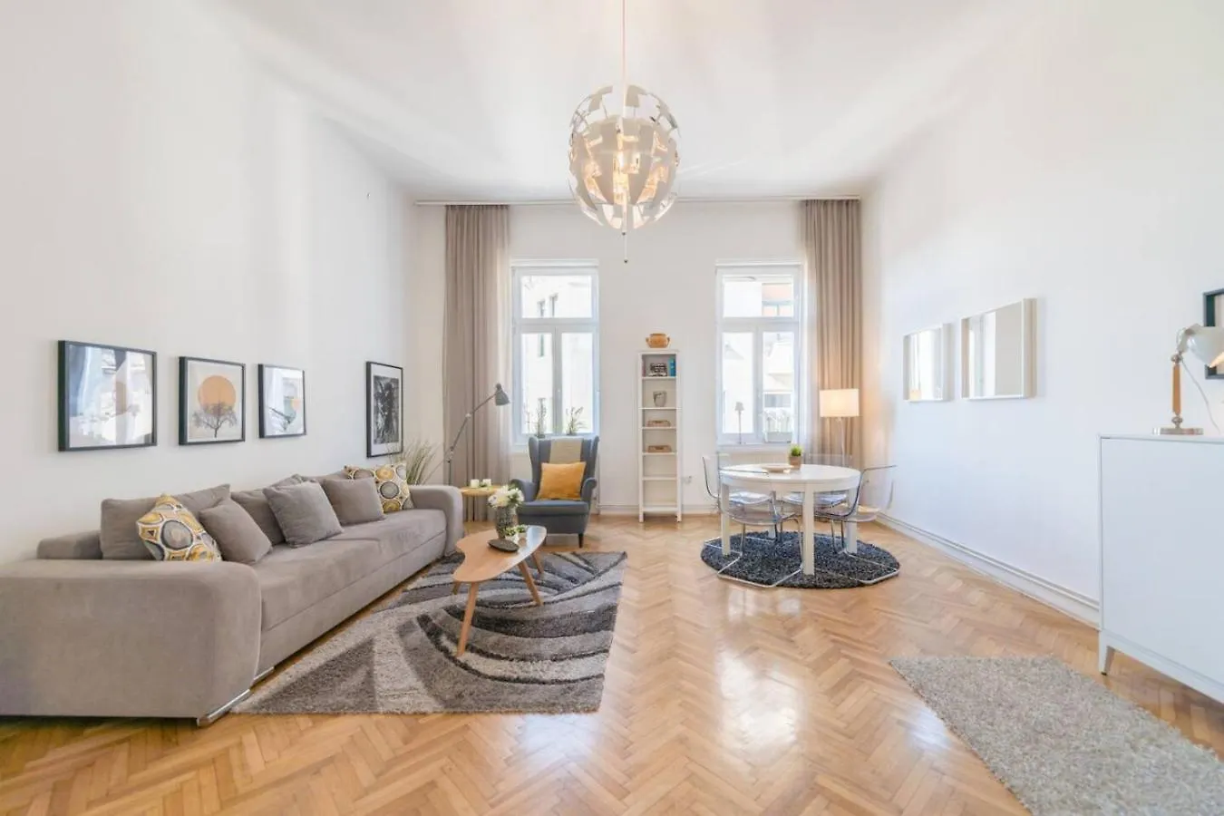 Sunny Penthouse At The Boulevard Budapest